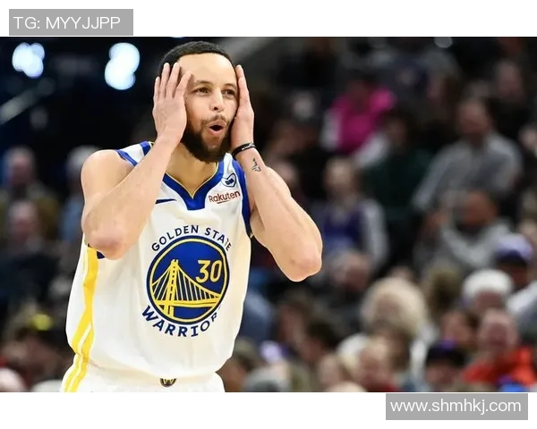 库里推特晒照宣布复出，球迷雀跃期待他的表现