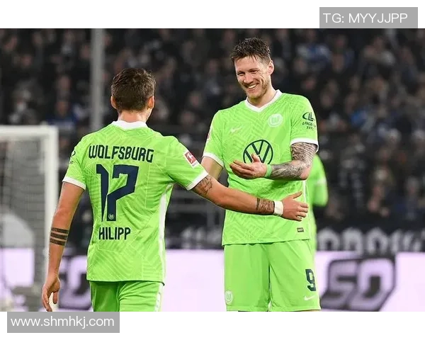 沃尔夫斯堡客场横扫门兴，力压对手赢得关键胜利！