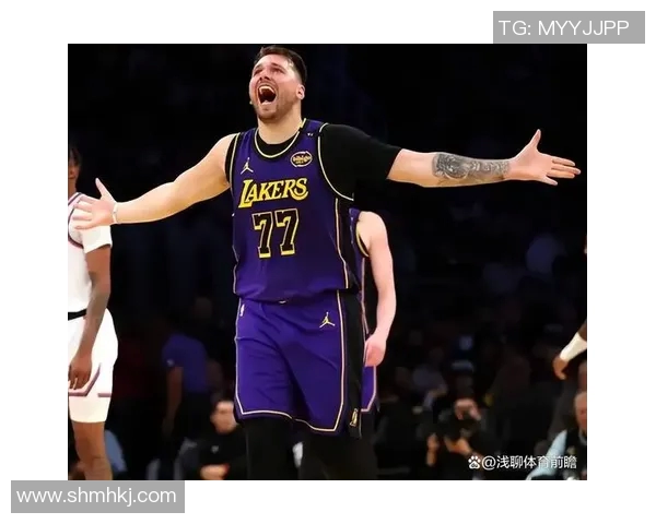 快船主场击败湖人，实现七连胜，洛城称霸之路